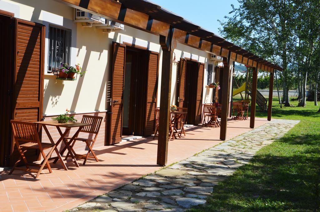 Agriturismo Terra Di Elea Azienda Agricola Di Raimondo Michela Ascea Bagian luar foto