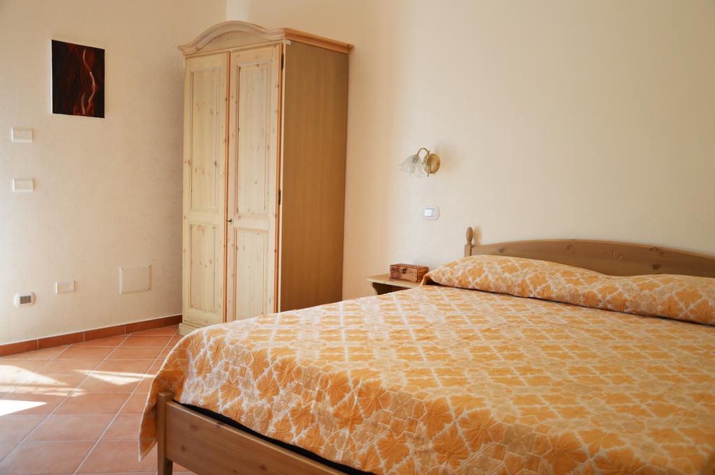 Agriturismo Terra Di Elea Azienda Agricola Di Raimondo Michela Ascea Ruang foto